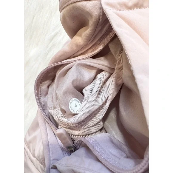 Lululemon Down For It All Vest 💗 - Picture 5 of 9
